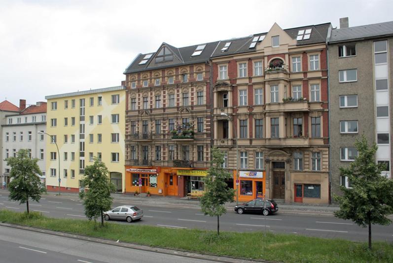 Sleep Cheap Hostel ベルリン エクステリア 写真