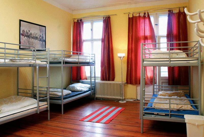 Sleep Cheap Hostel ベルリン 部屋 写真